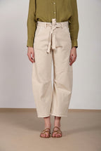 Vivienne City pantalon chino femme en bull stretch balloon fit