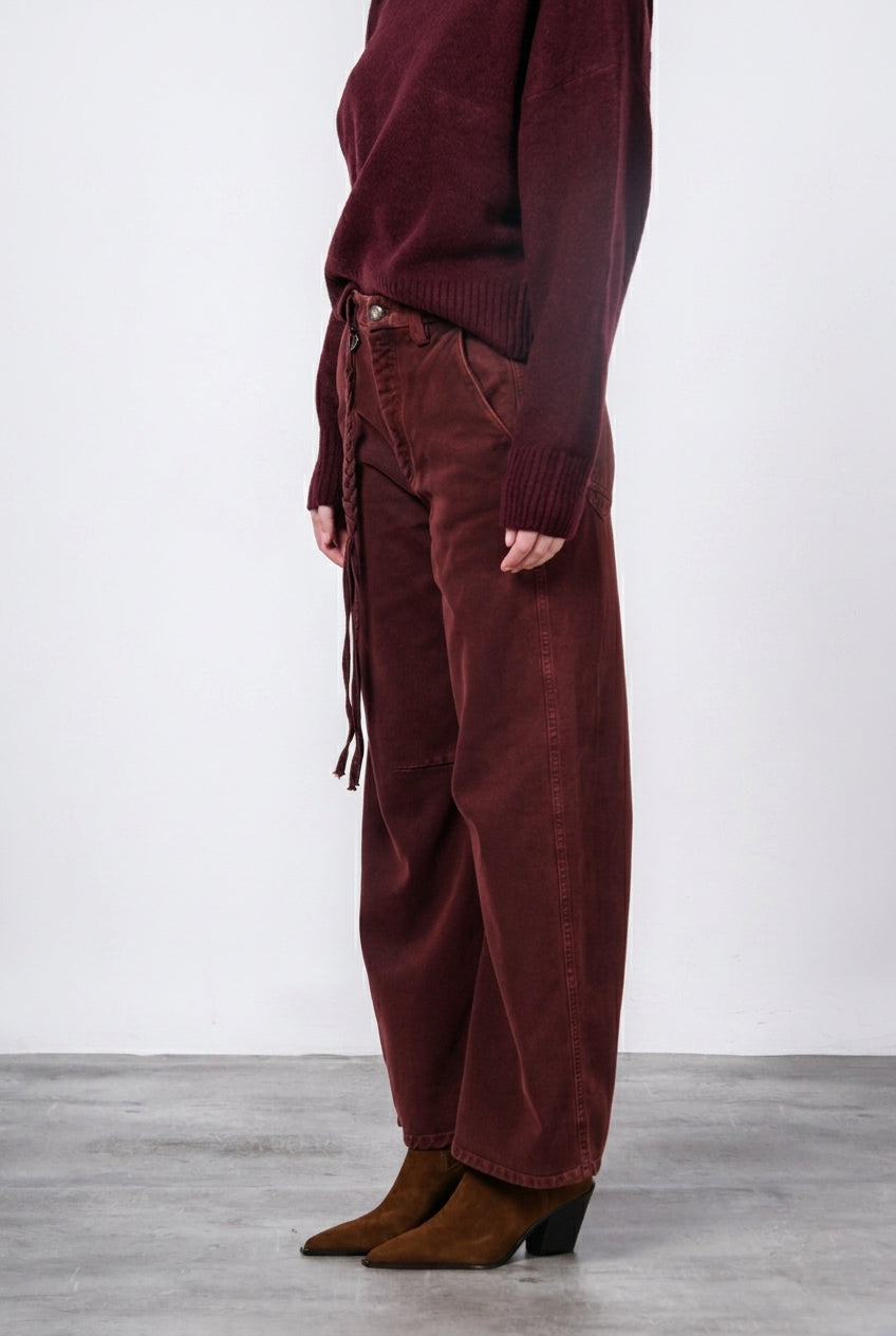 Valerie women’s chino pants in twill with balloon fit ①