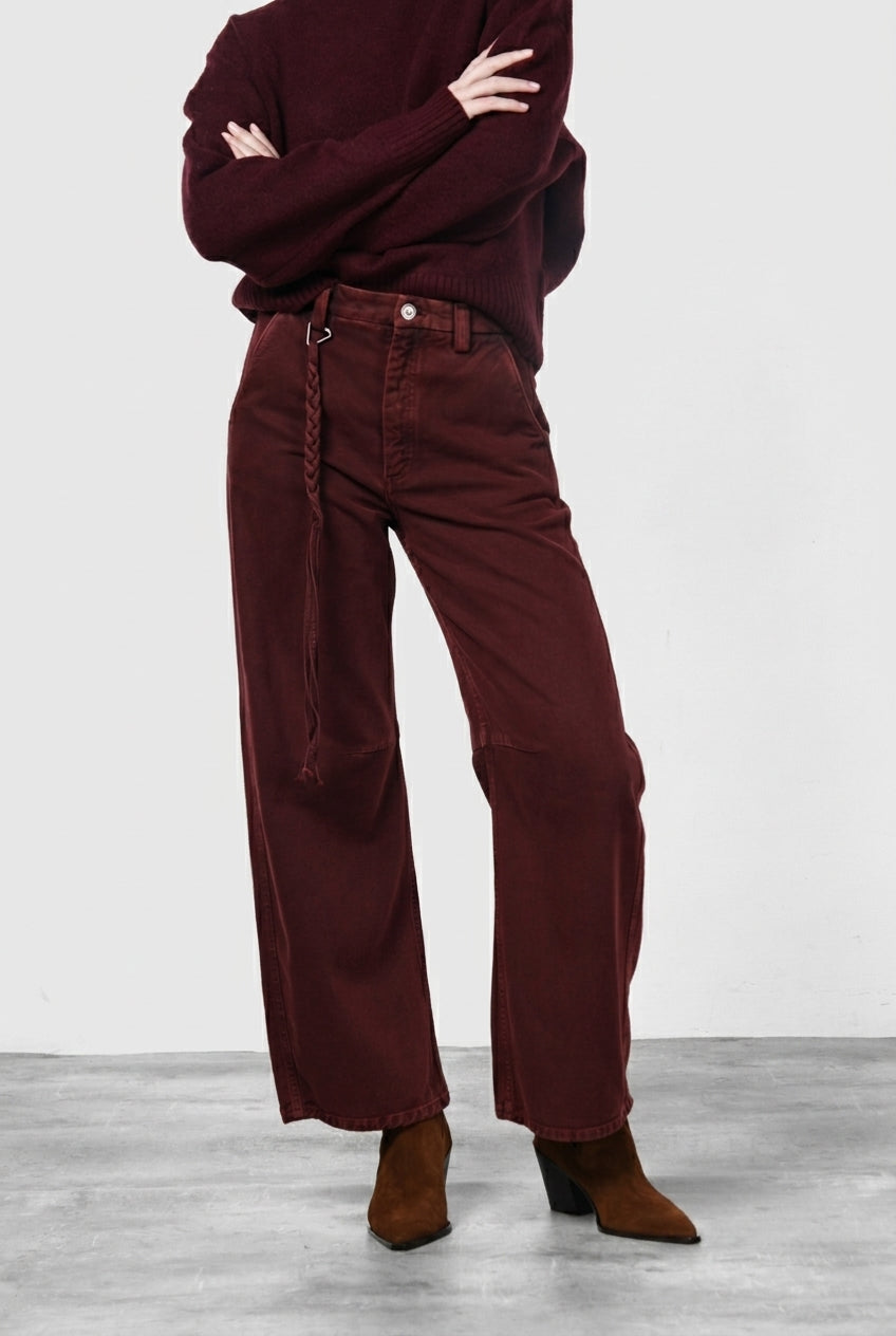 Valerie women’s chino pants in twill with balloon fit ①