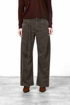 Veronique pantalón chino de mujer en twill balloon fit ①