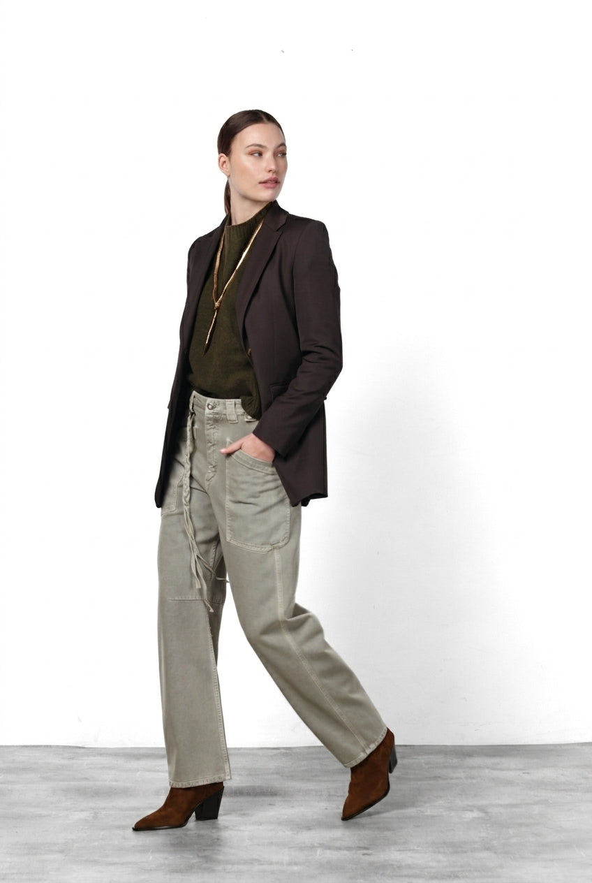 Venice women’s chino pants in twill with balloon fit ①