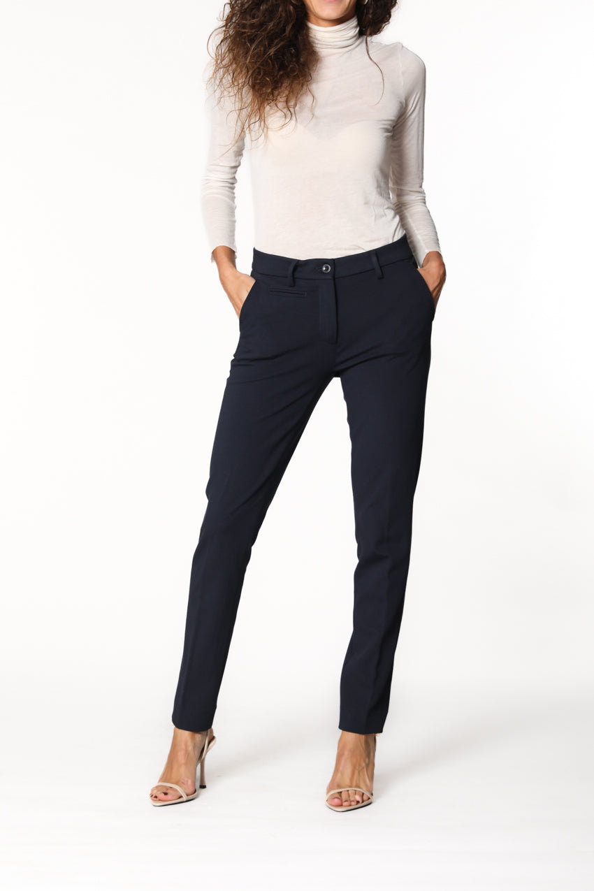 New York Slim pantalón chino mujer en jersey técnico ajuste slim ①