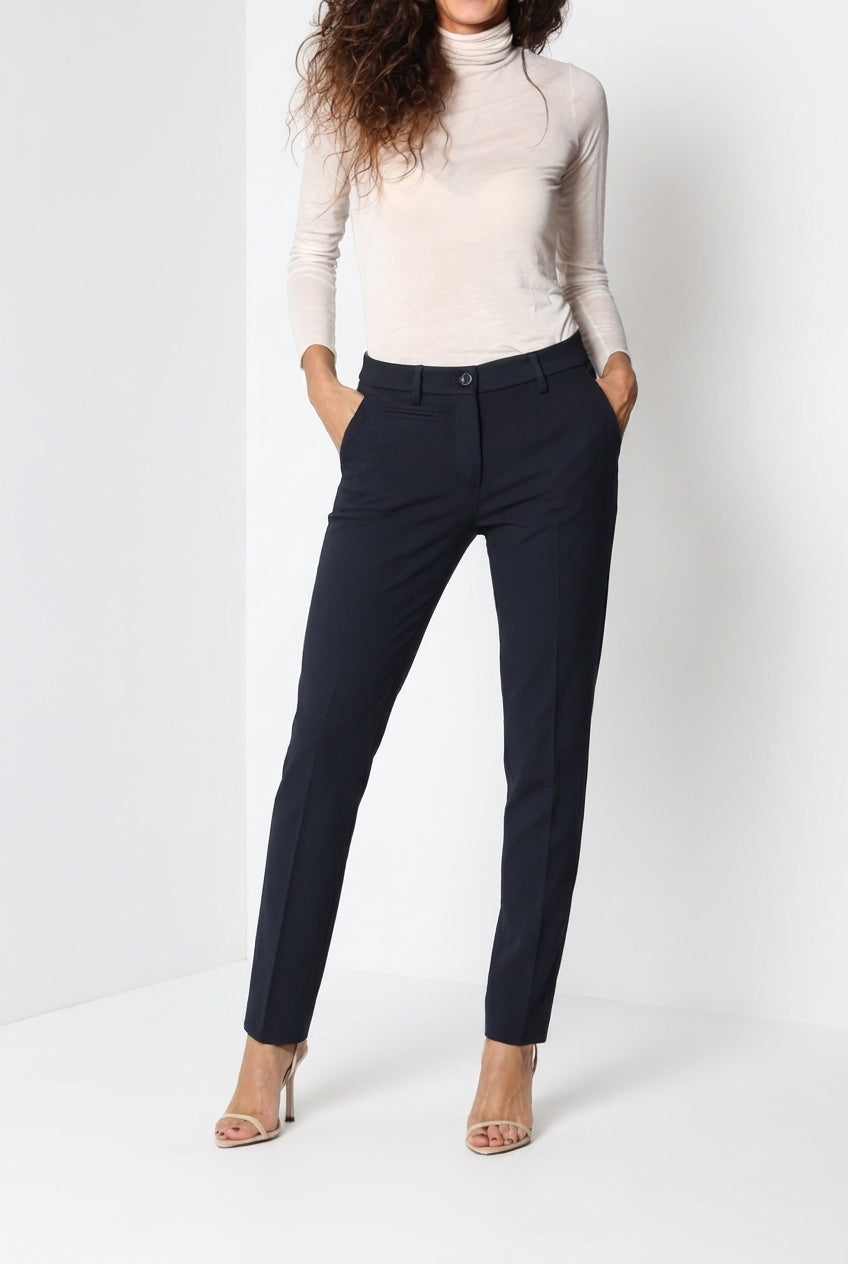 New York Slim pantalon chino femme en jersey technique slim fit ①
