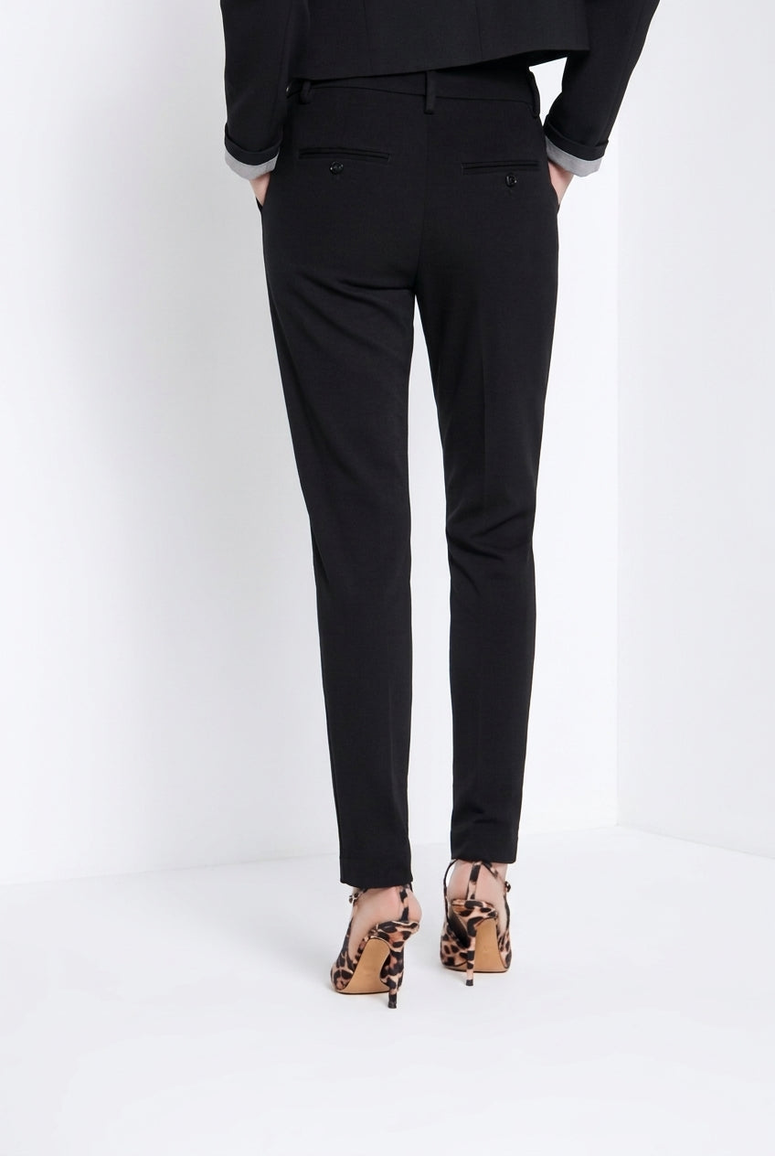 New York Slim pantalon chino femme en jersey technique slim fit ①
