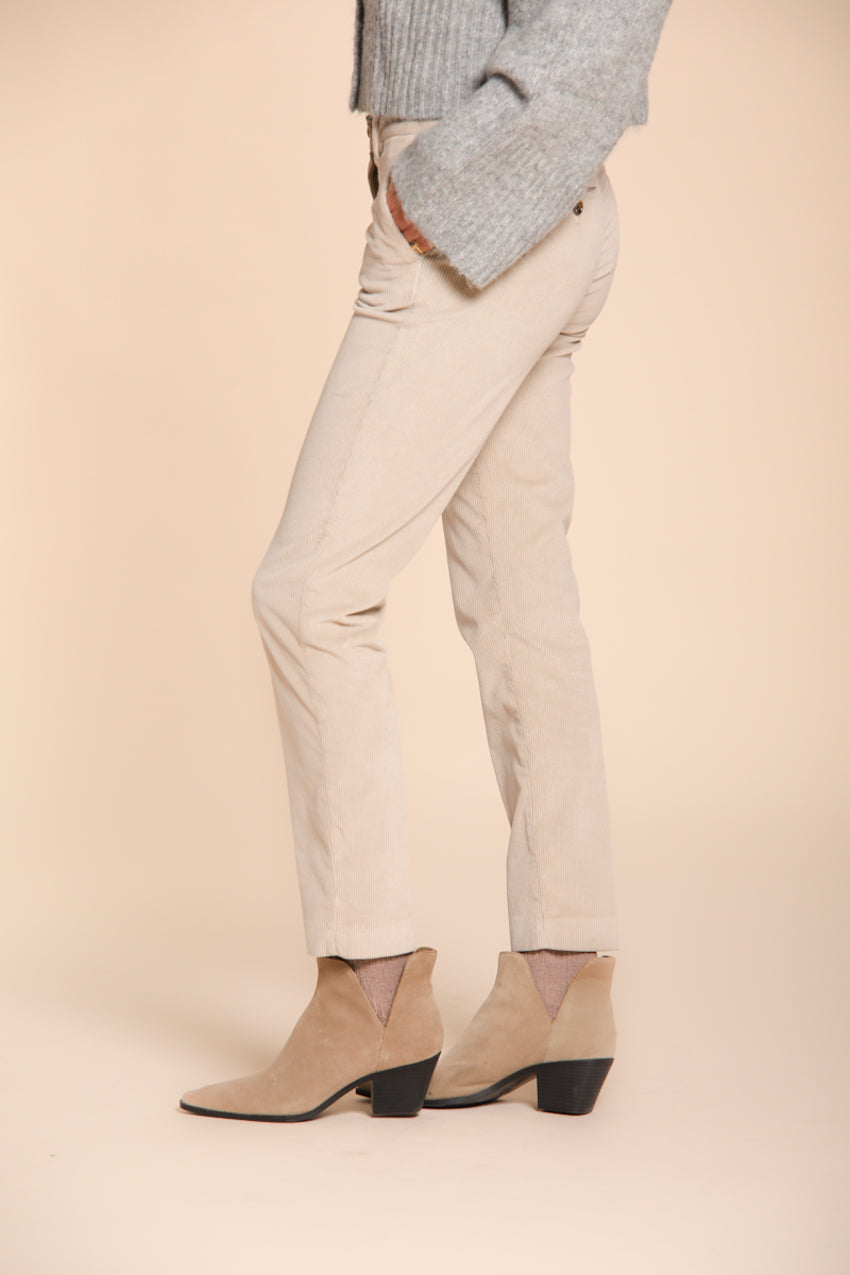 New York Slim pantalón chino mujer en terciopelo de canalé slim fit