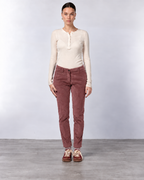 New York Slim pantalón chino de mujer en terciopelo de pana ancha slim fit ①
