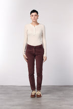 New York Slim pantalon chino femme en velours à grosses côtes slim fit ①
