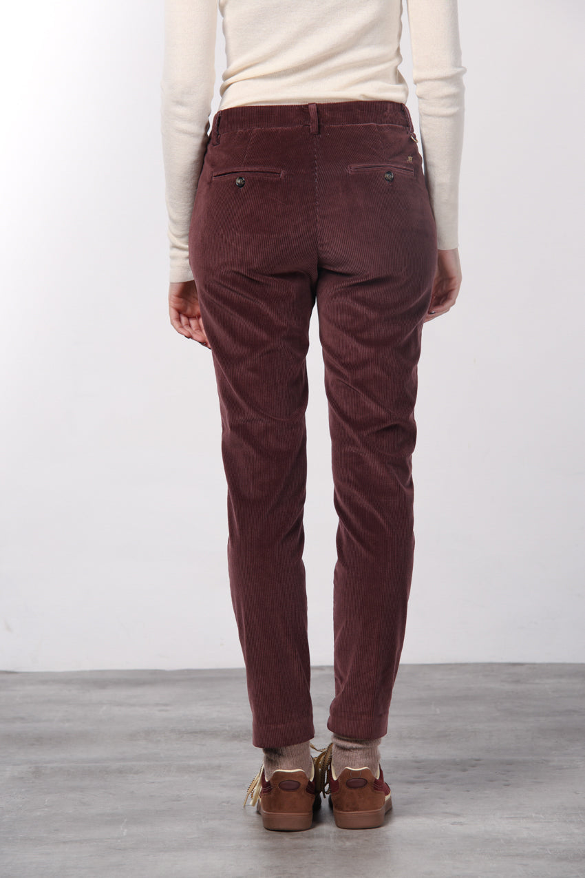 New York Slim pantalon chino femme en velours à grosses côtes slim fit ①