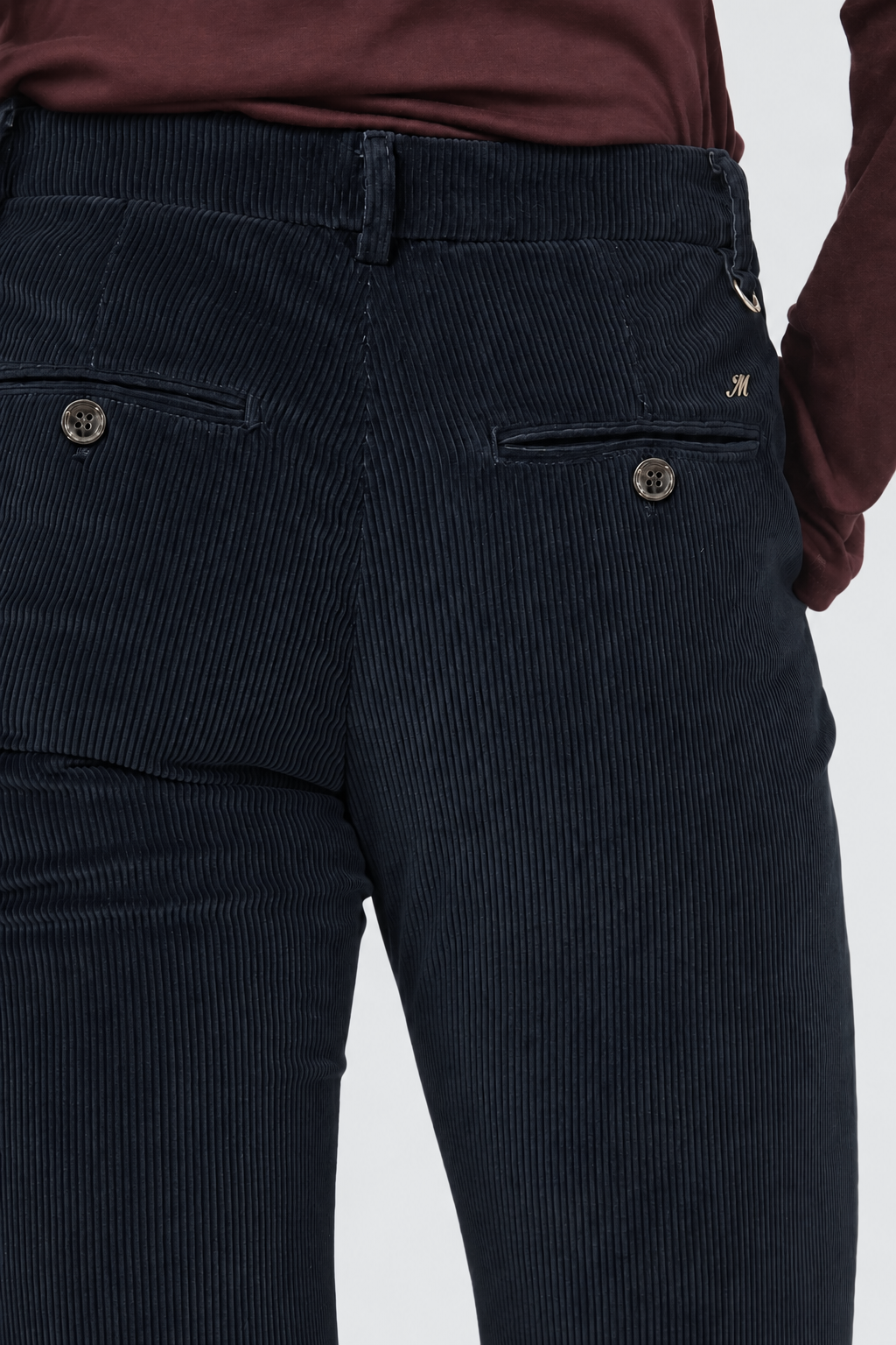 New York Slim pantalón chino de mujer en pana de canalé ancho, slim fit ①