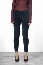 New York Slim pantalón chino de mujer en pana de canalé ancho, slim fit ①