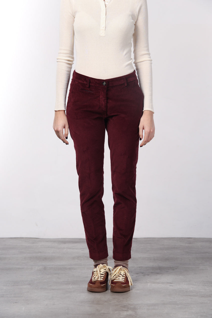 New York Slim pantalone chino donna in velluto a costa grande slim fit ①
