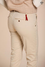Foto 2 New York Slim pantalone chino donna in raso slim fit ①