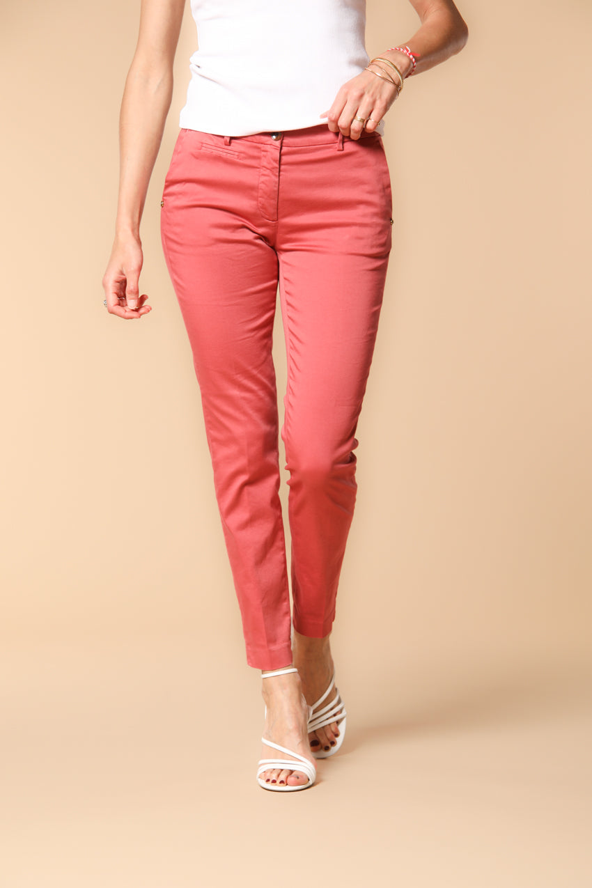 New York Slim pantalón chino mujer en satén elástico slim fit ①