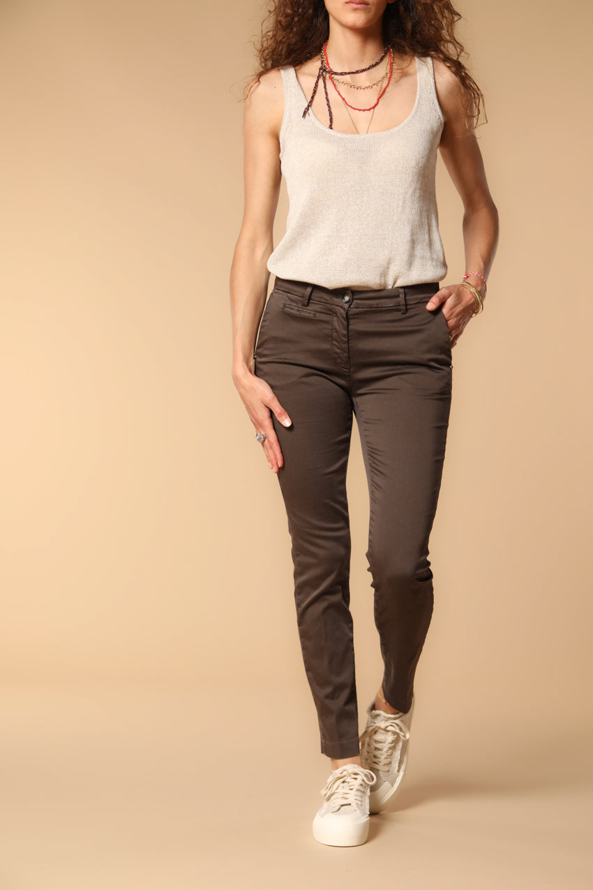 New York Slim pantalone chino donna in raso stretch slim fit ①