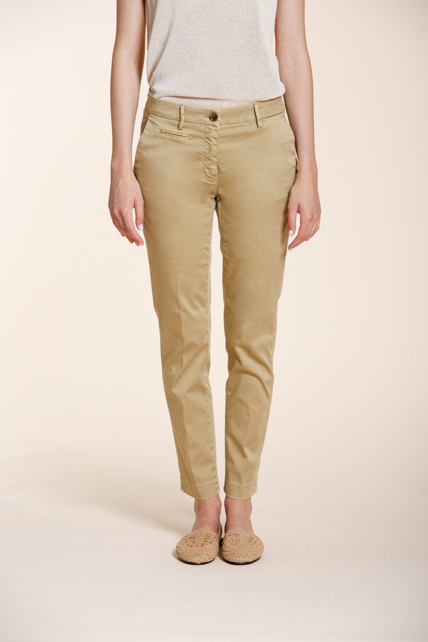 New York Slim Damen Chino Hose aus Stretch-Satin slim fit ①