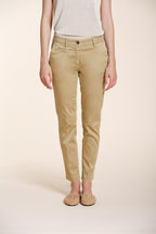 New York Slim Damen Chino Hose aus Stretch-Satin slim fit ①