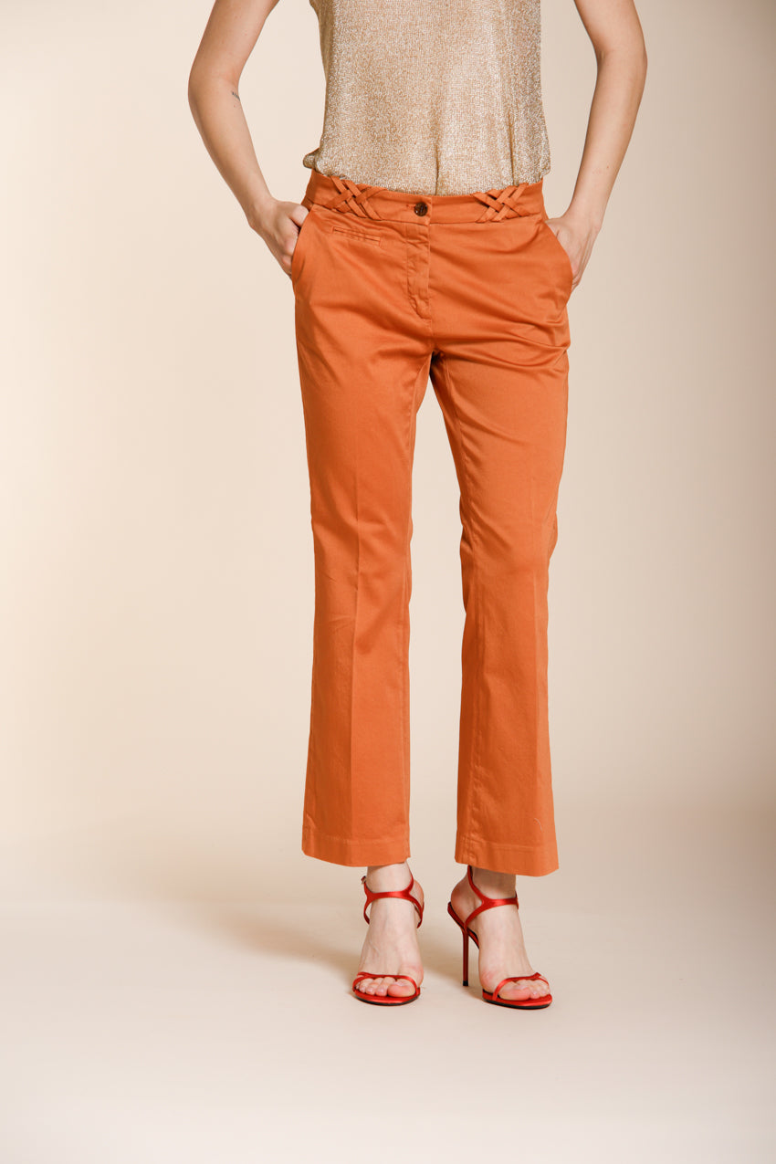 New York Trumpet Hose Chino Damen aus Stretch Satin slim fit