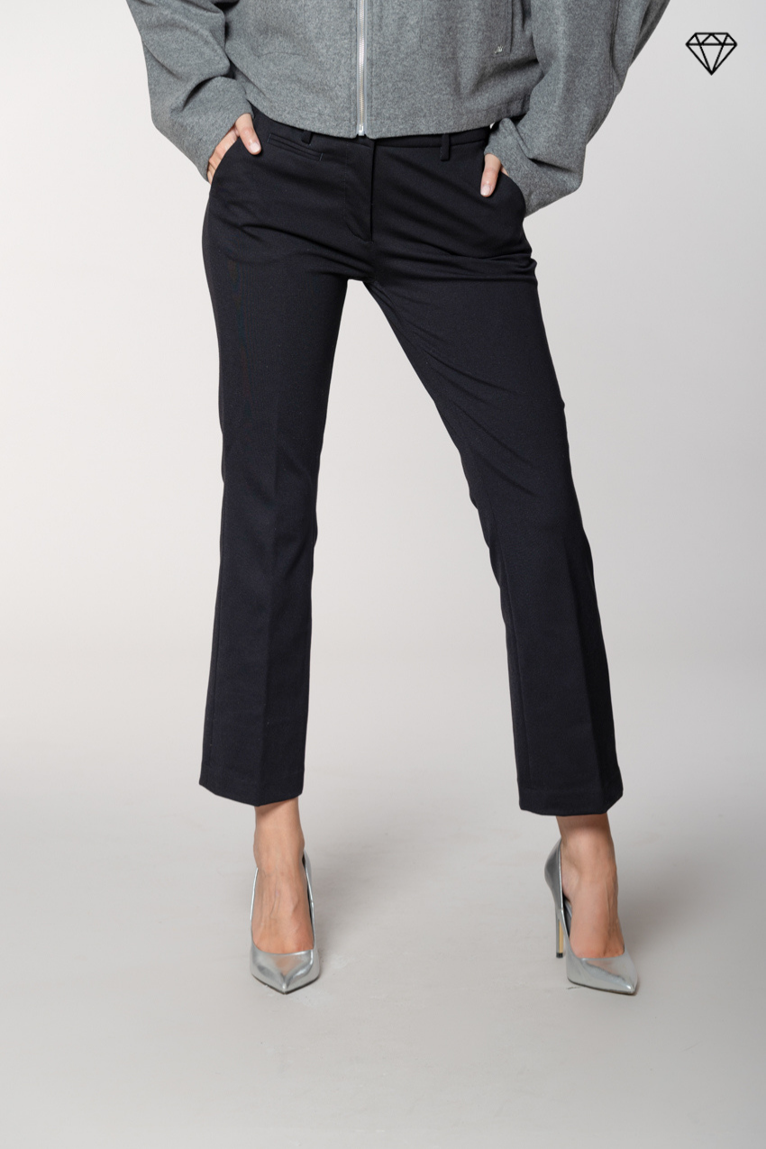 New York Trumpet women’s chino trousers in technical jersey slim fit ①