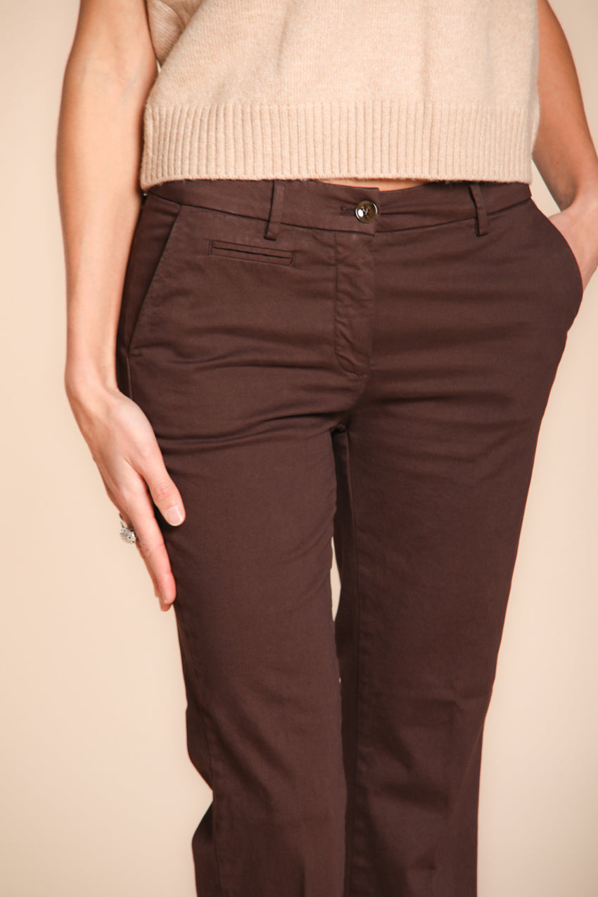 New York Trumpet pantalón chino mujer en gabardina slim fit