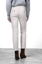 New York Trumpet pantalone chino donna in gabardina slim fit ①