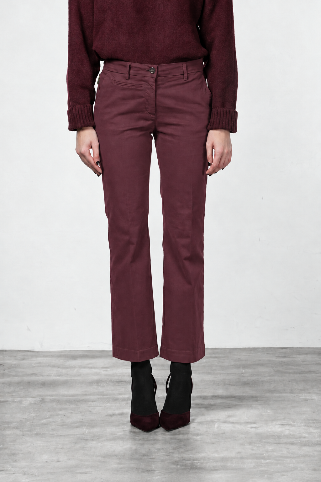 New York Trumpet pantalón chino de mujer en gabardina slim fit ①