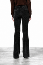 New York Flare Chinohose für Damen aus 1000-Rippen-Samt mit slim fit
