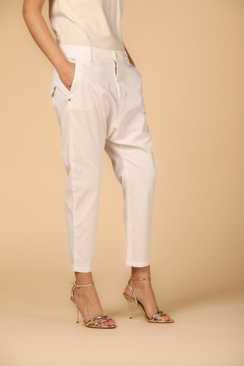 Image 3 de Pantalon jogger chino pour femme modèle Malibu de Mason's en blanc, relaxed fit