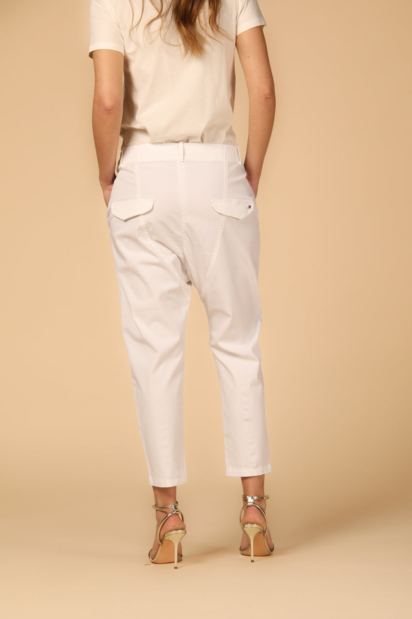 Image 5 de Pantalon jogger chino pour femme modèle Malibu de Mason's en blanc, relaxed fit