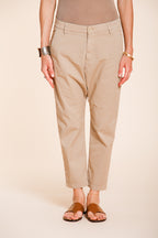 Malibu Jogger pantalón chino mujer en gabardina carrot fit