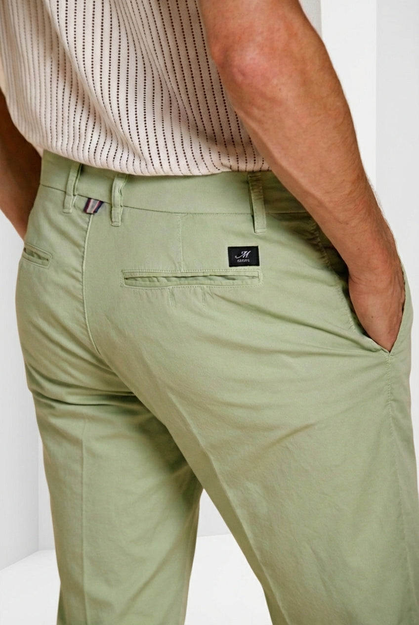 London bermuda chino hombre en gabardina stretch regular fit ①