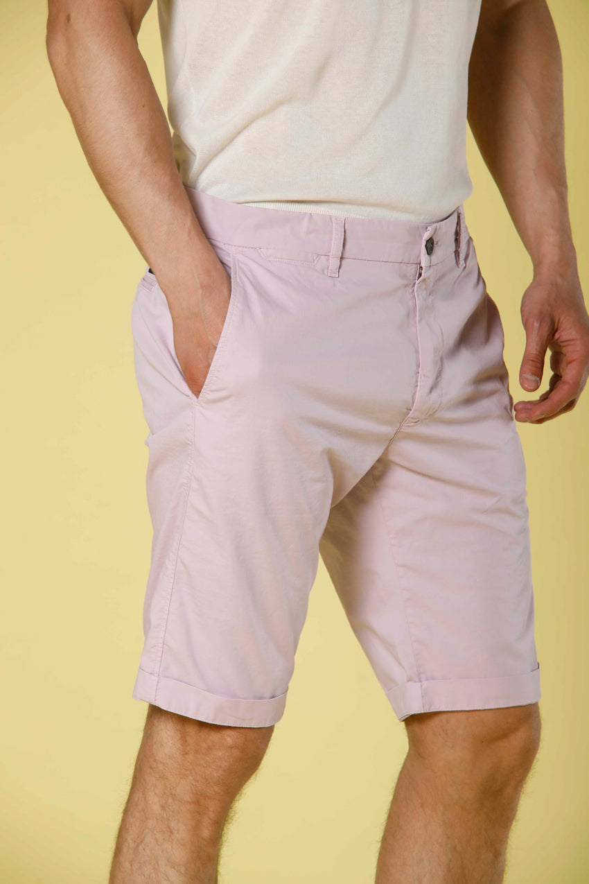 Image 3 du bermuda chino homme en gabardine stretch couleur glycine modéle London par Mason's