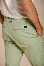 London bermuda chino hombre en gabardina stretch regular fit ①