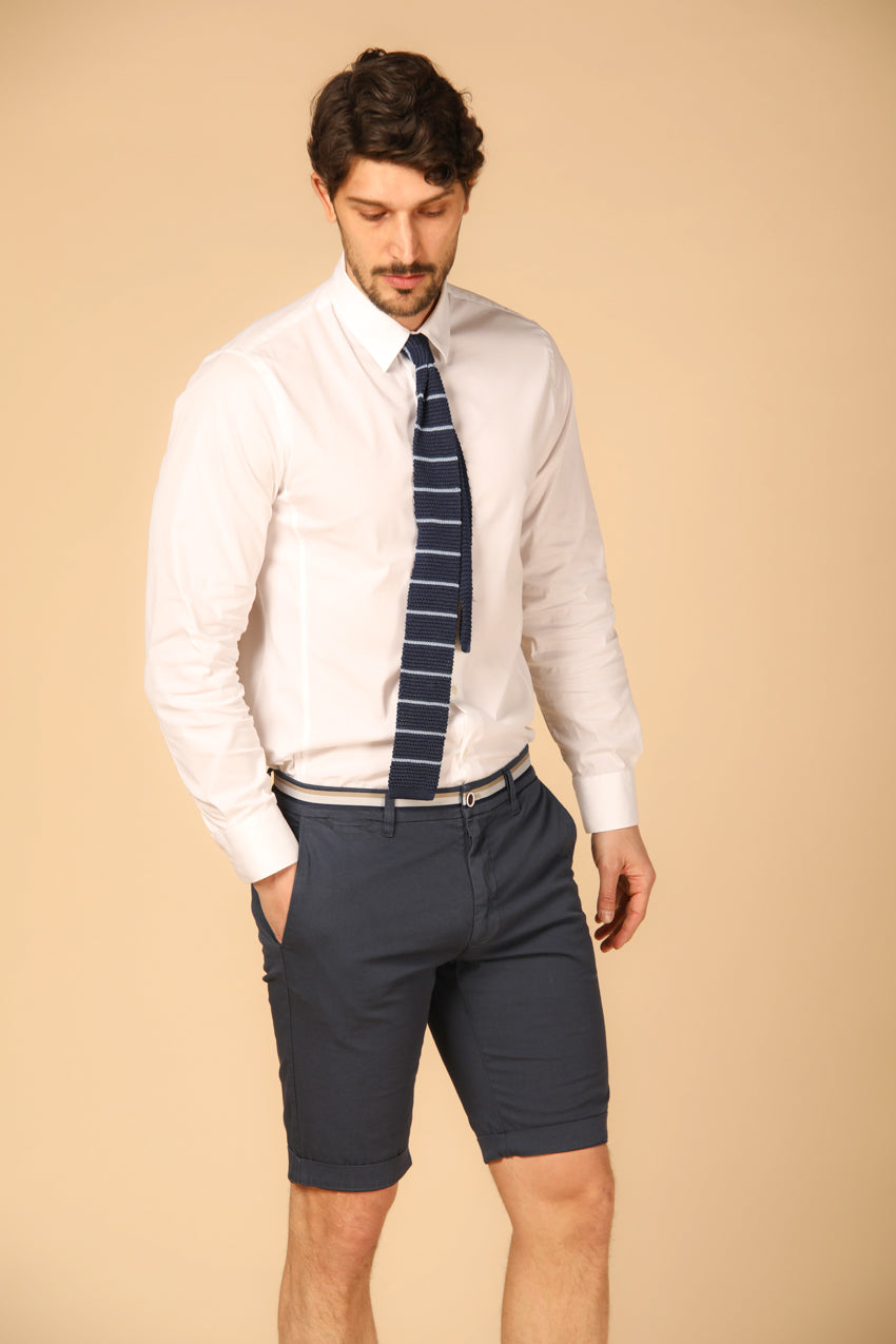 Image 2 of Mason's London Summer model men's chino bermuda in navy blue, regular fit