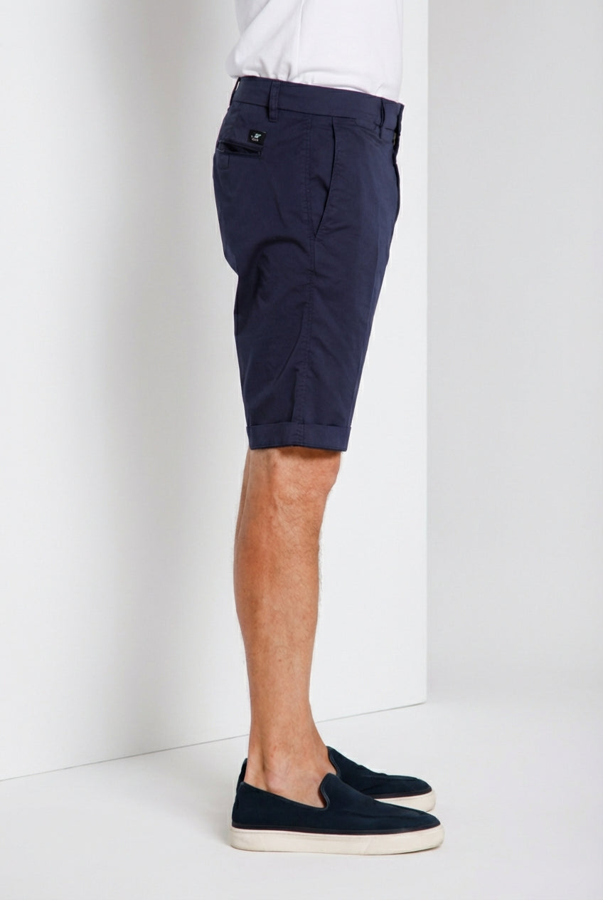 London men's chino bermuda in stretch gabardine regular fit ①