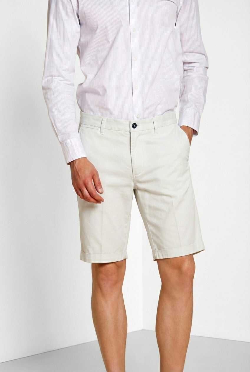 London bermuda chino hombre en gabardina stretch regular fit ①