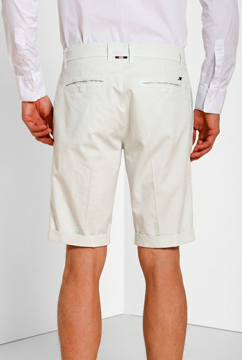 London men's chino bermuda in stretch gabardine regular fit ①
