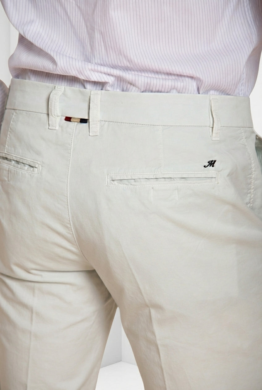 London bermuda chino hombre en gabardina stretch regular fit ①