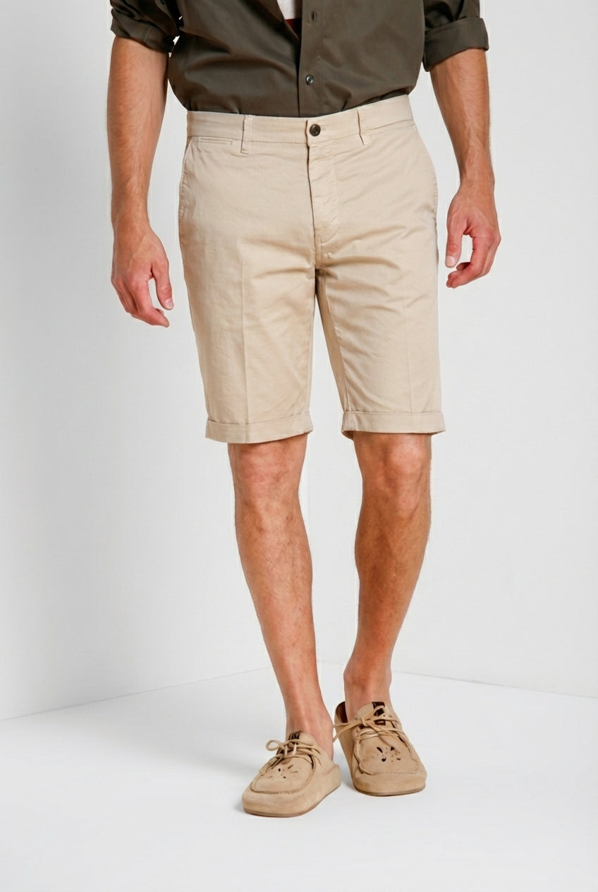 London Herren Chino Bermuda aus Stretch-Gabardine regular fit ①