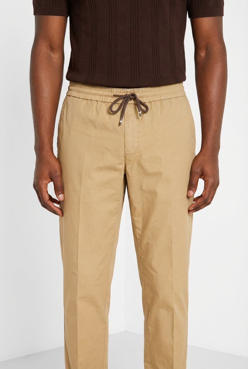 New York Sack pantalone chino jogger uomo in tela paracadute lyocell e cotone regular fit