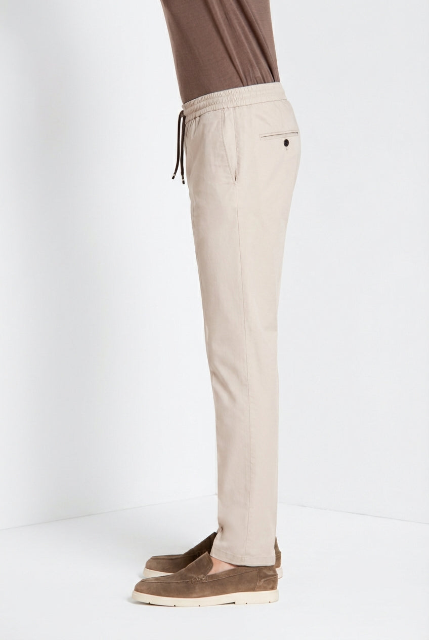 New York Sack pantalone chino jogger uomo in tela paracadute lyocell e cotone regular fit