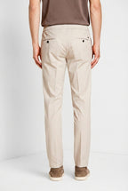 New York Sack pantalone chino jogger uomo in tela paracadute lyocell e cotone regular fit