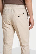 New York Sack pantalone chino jogger uomo in tela paracadute lyocell e cotone regular fit