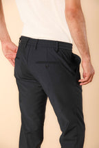 Milano Jogger pantalón chino para hombre en lana travel corte extra slim fit