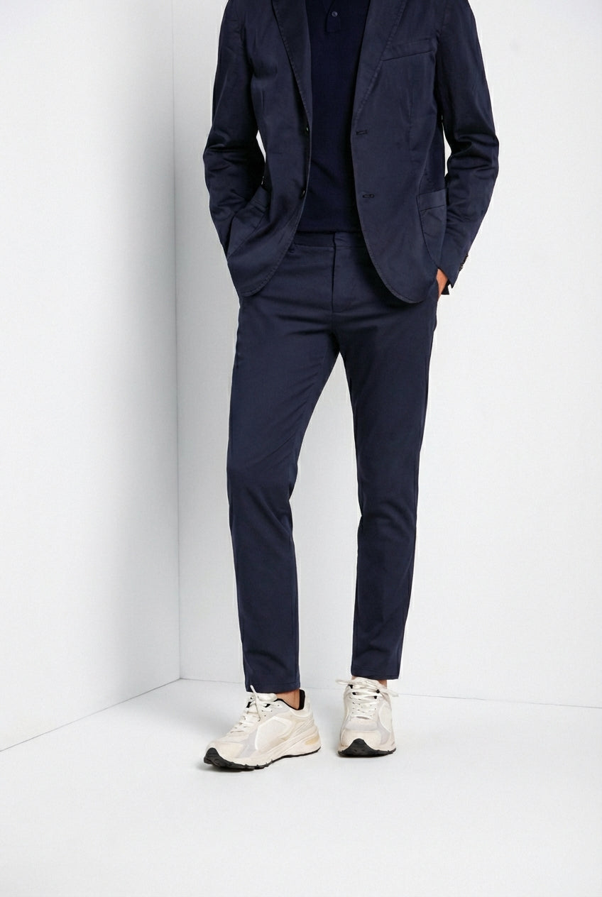 Milano Jogger Travel pantalon chino homme en satin technique travel stretch extra slim fit