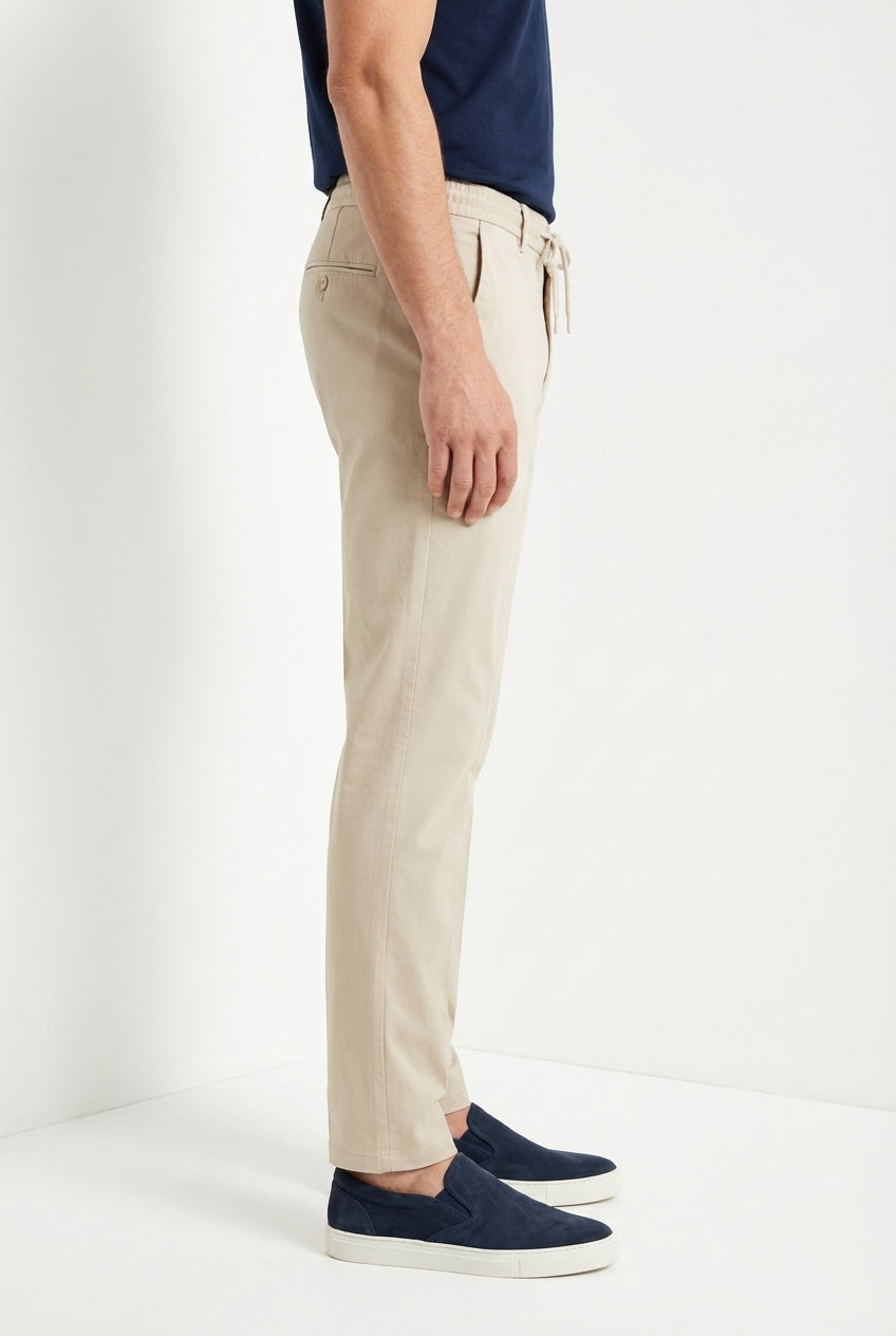 Milano Jogger Travel Hose Chino Herren aus technischem Travel Stretch-Satin extra slim fit
