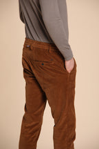 Foto 6 Milano Jogger pantalone chino uomo in velluto 500 righe extra slim fit