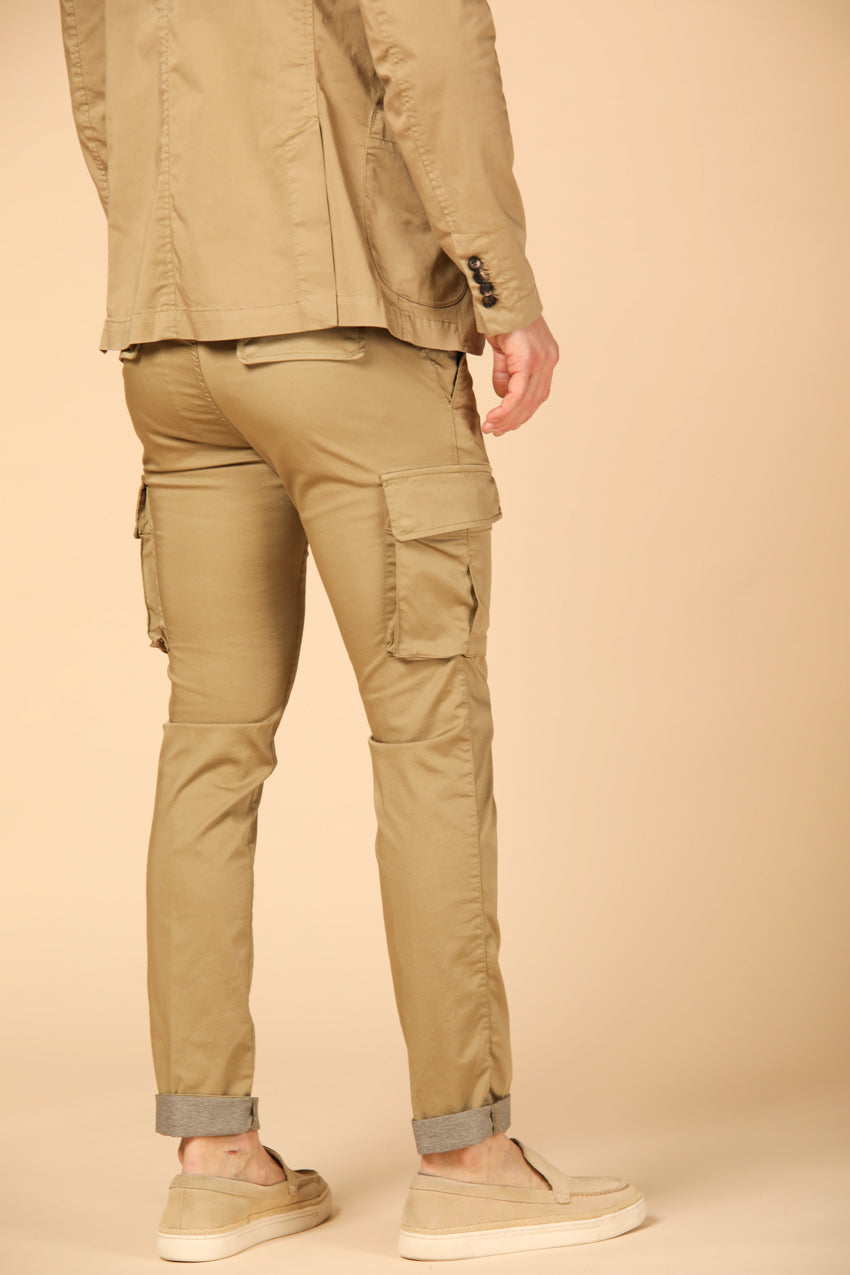 Bild 5 der Herren-Cargo-Jogger-Hose, Modell Chile Jogger Travel in Khaki, extra slim Passform von Mason's