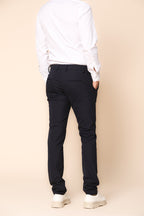 Foto 4 Milano Jogger pantalone chino uomo in jersey tecnico extra slim fit