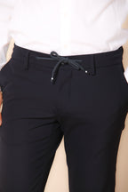Foto 2 Milano Jogger pantalone chino uomo in jersey tecnico extra slim fit