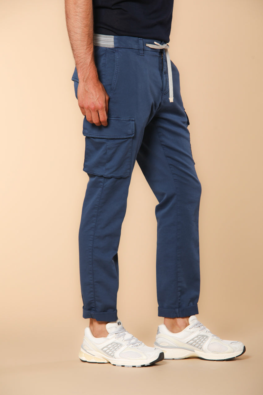 Immagine 5 di Chile Golf pantalone cargo jogger uomo in jersey stretch carrot fit colore blu scuro di Mason's